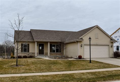 1661 Thomas Dr East Troy Wi 53120 Redfin 1661 Thomas Dr East Troy Wi 53120 Redfin