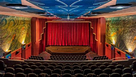 Discover the Magic of the Newport Beach Theater This Season