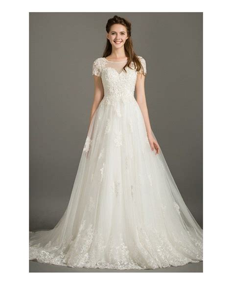 Short Sleeve Wedding Gown Trends 2023: Captivating Designs for Every Bride