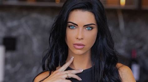 Stella Versini: Uncovering the Rising Star's Secrets