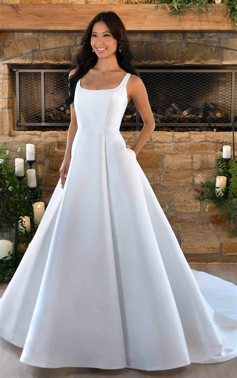 Stella York 7501: Best Wedding Dress Innovation
