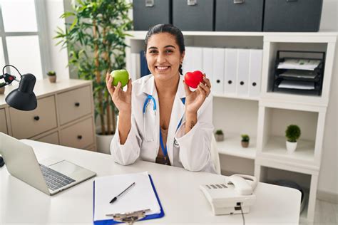 Top Careers In Nutrition And Wellness