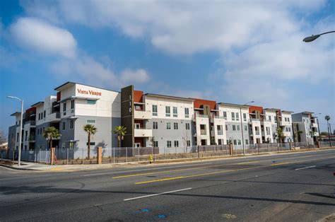 Verde Vista Apartments: Luxurious Living Awaits!