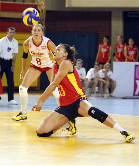 Mastering Volleyball in Spanish: A Quick Guide for Beginners